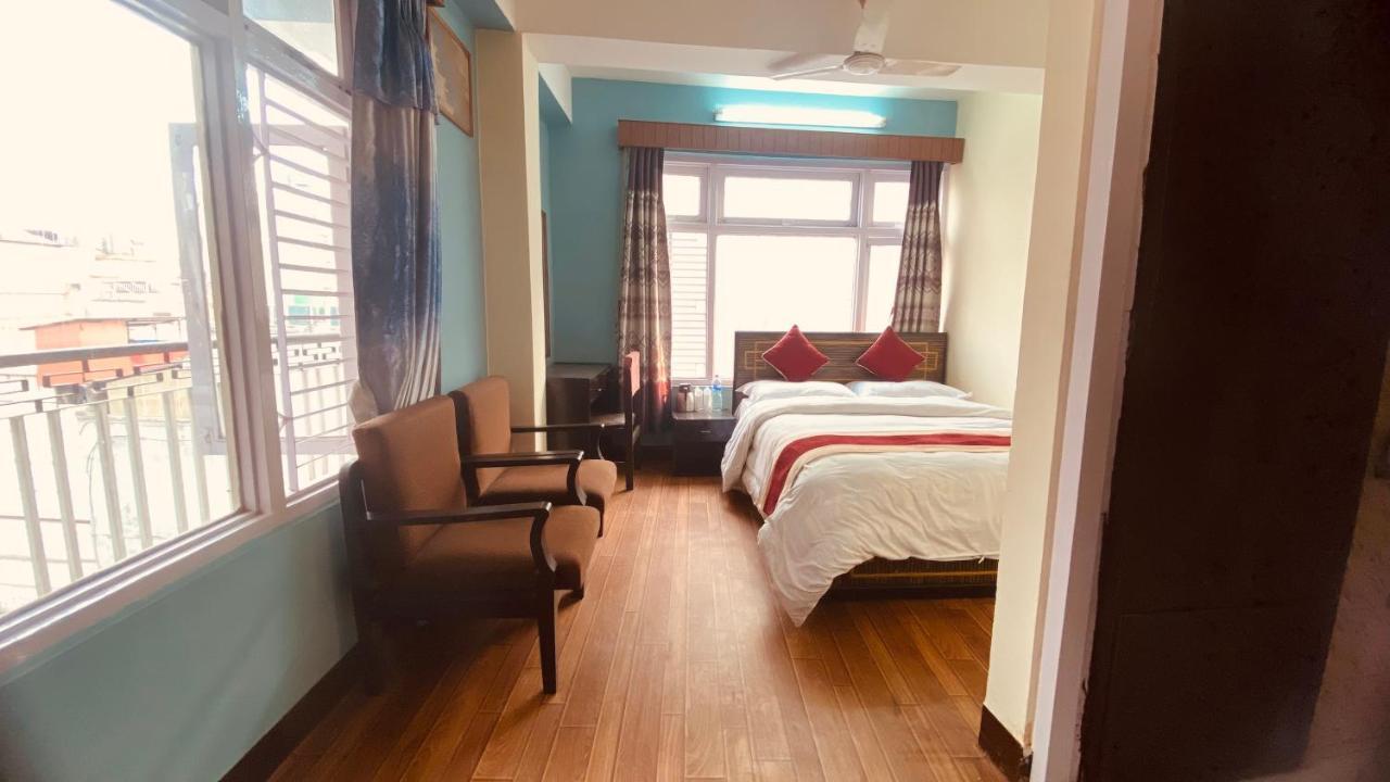 Hotel Discovery Inn Katmandu Eksteriør billede