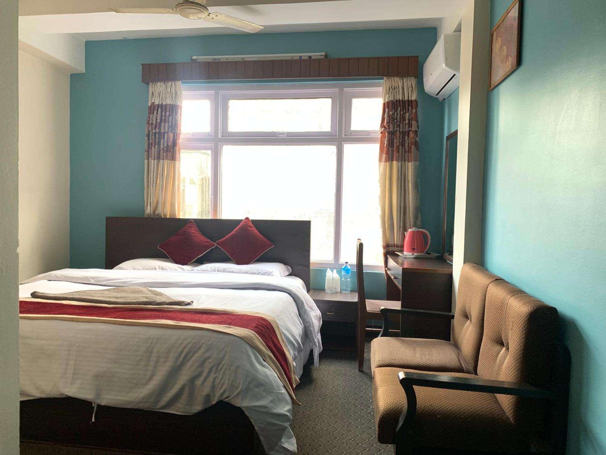 Hotel Discovery Inn Katmandu Eksteriør billede
